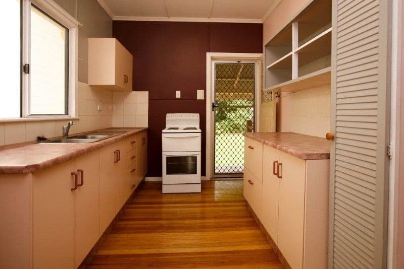 1a Cowley Street, WEST END QLD 4810, West End - Thumbnail 2