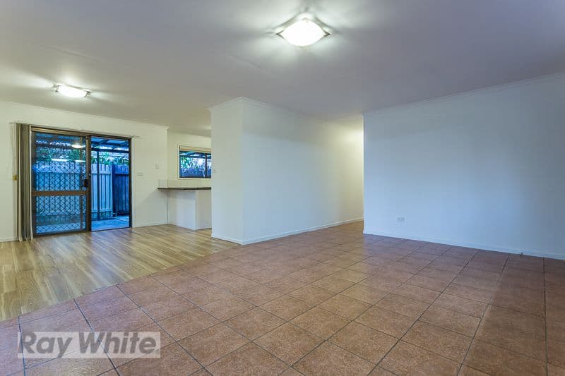 7 Carol Street, Redland Bay QLD 4165, Redland Bay - Thumbnail 4