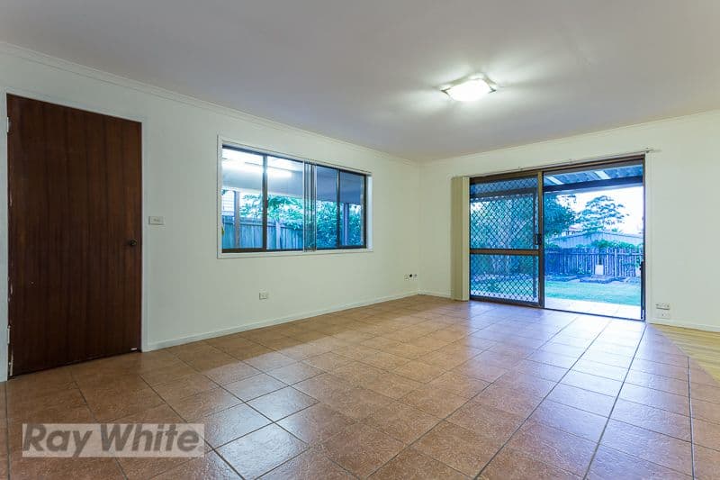 7 Carol Street, Redland Bay QLD 4165, Redland Bay - Thumbnail 6