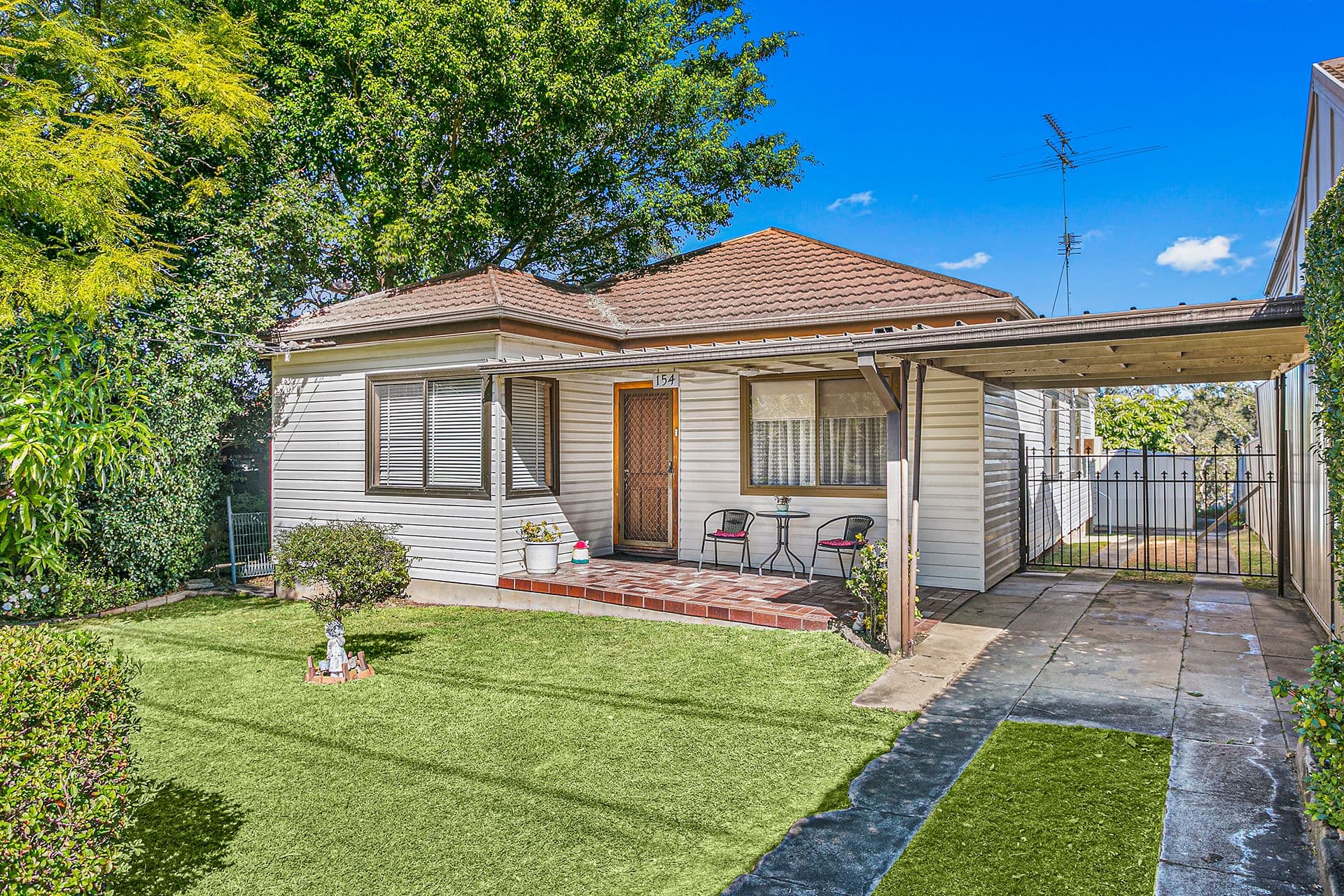 154 Lugarno Parade, Lugarno NSW 2210, Lugarno - Thumbnail 2