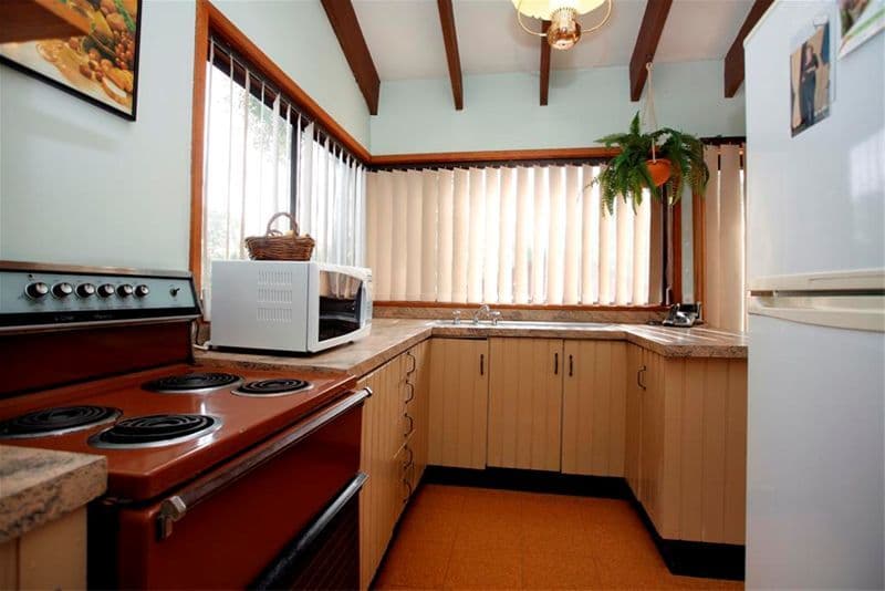 1  Selby Close, RANKIN PARK NSW 2287, Rankin Park - Thumbnail 2