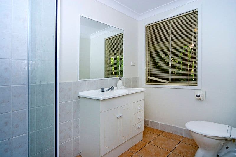 29 Akoonah Street, HOPE ISLAND QLD 4212, Hope Island - Thumbnail 5
