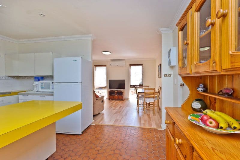 12a Barque Place, KALLAROO WA 6025, Kallaroo - Thumbnail 8