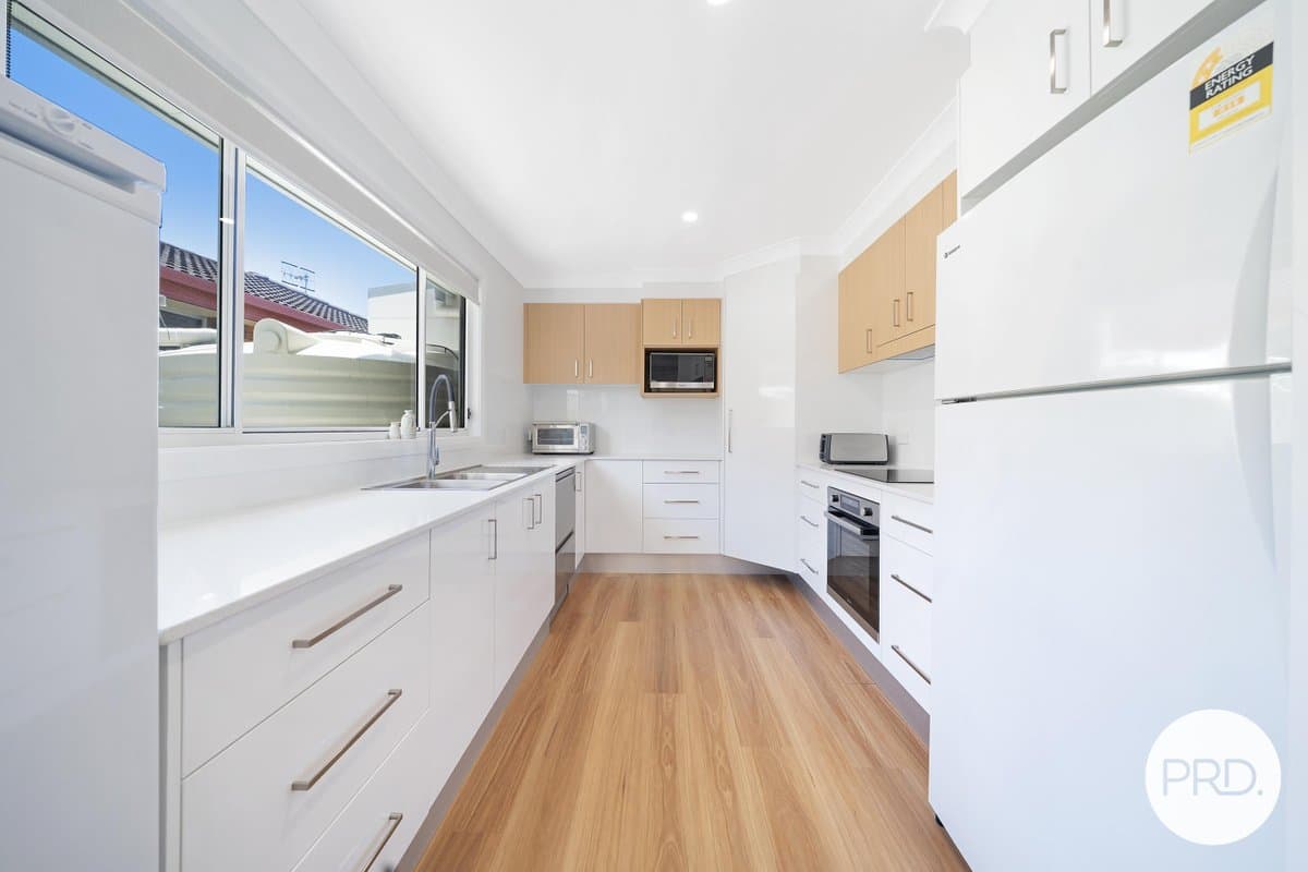 2/98 Lord Street, LAURIETON NSW 2443, Laurieton - Thumbnail 3