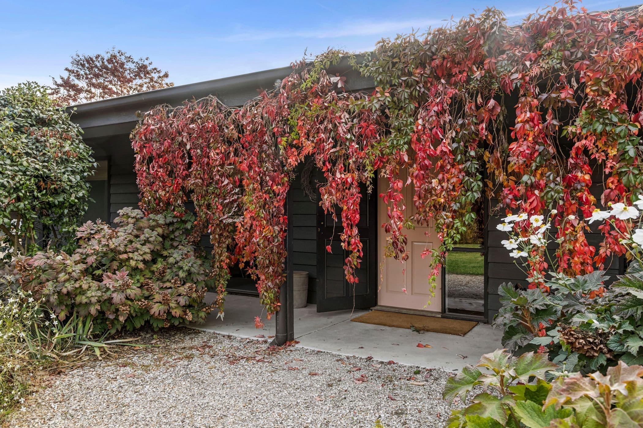 8 Lodgewood Road, Woodend VIC 3442, Woodend North - Thumbnail 2