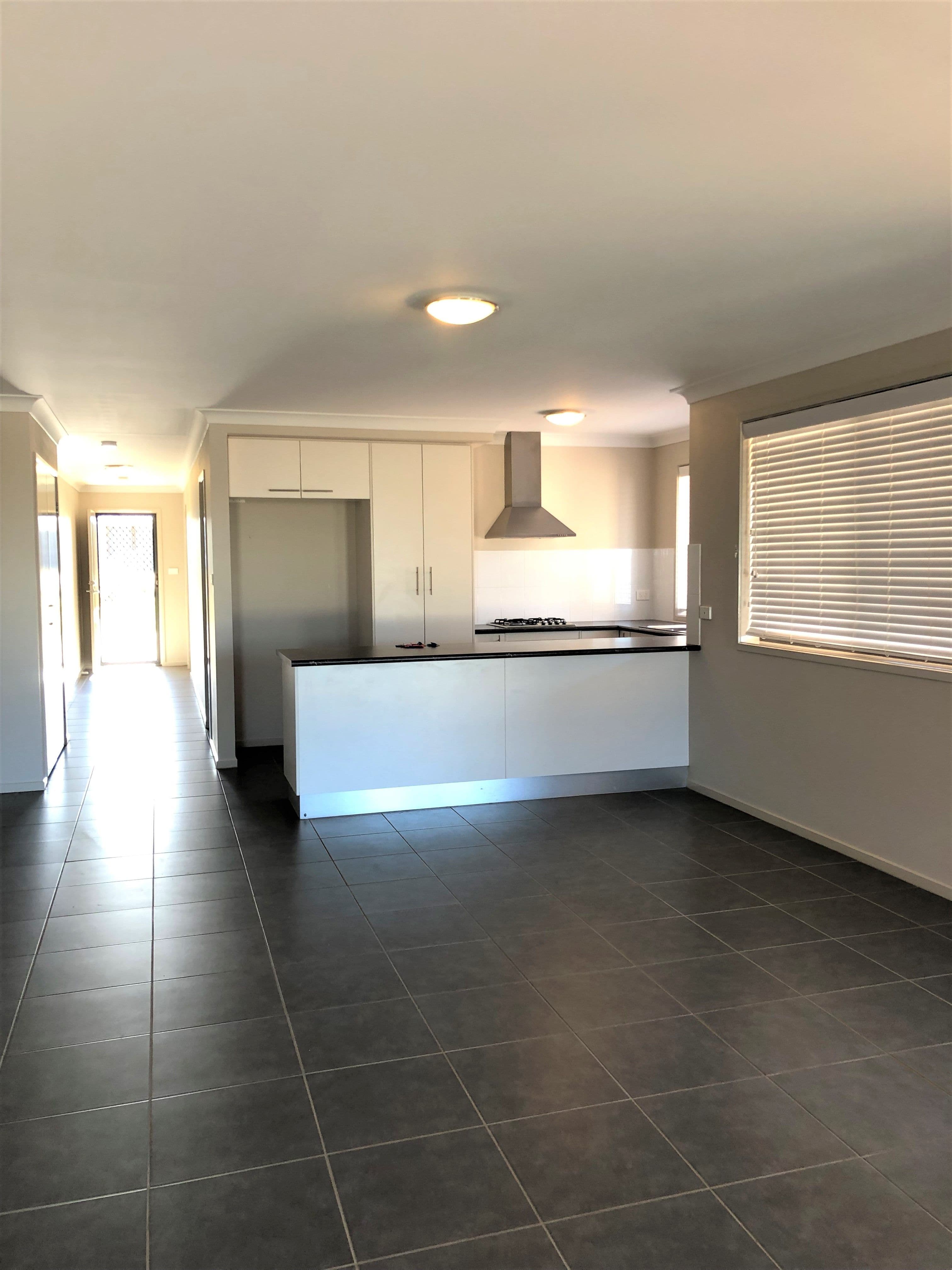 16 Rosewood Avenue, Parkes NSW 2870, Parkes - Thumbnail 3