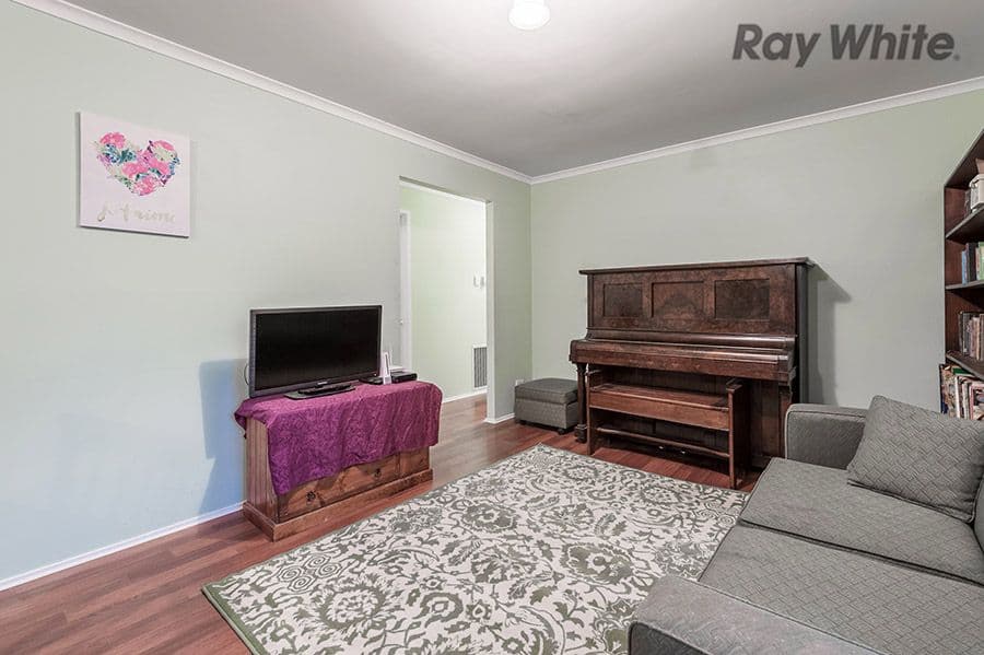 15 Silvana Way, Hillside VIC 3037, Hillside - Thumbnail 5