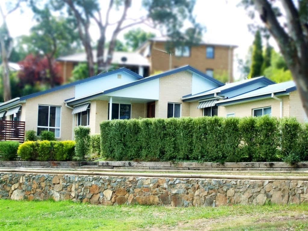 3 Jillabenan Close, Tumut - Image 1