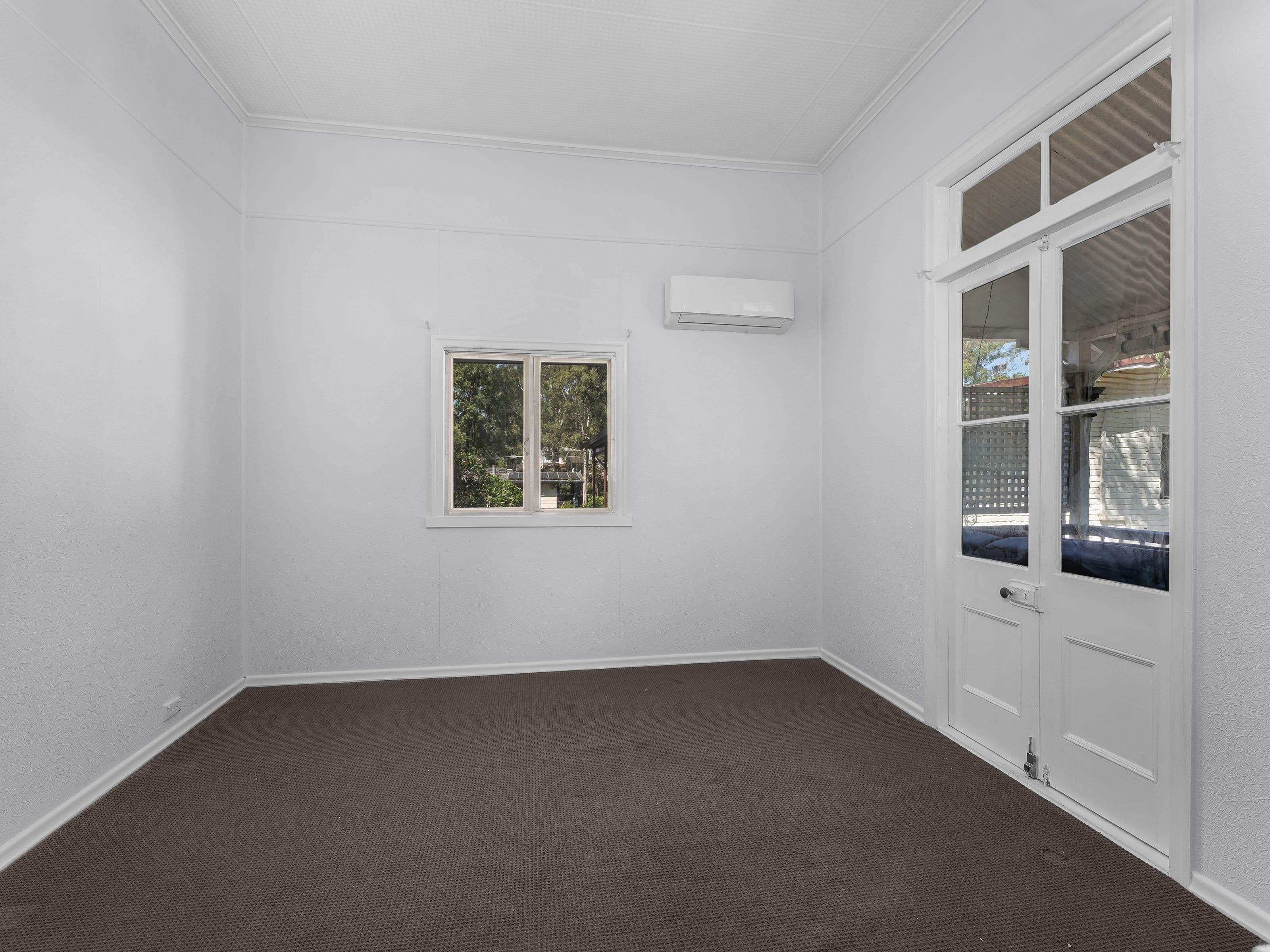 4 Charles Street, Bundamba QLD 4304, Bundamba - Thumbnail 8