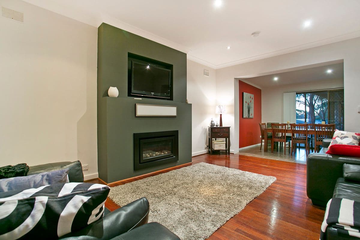6 Wattle Crescent, TEA TREE GULLY SA 5091, Tea Tree Gully - Thumbnail 2