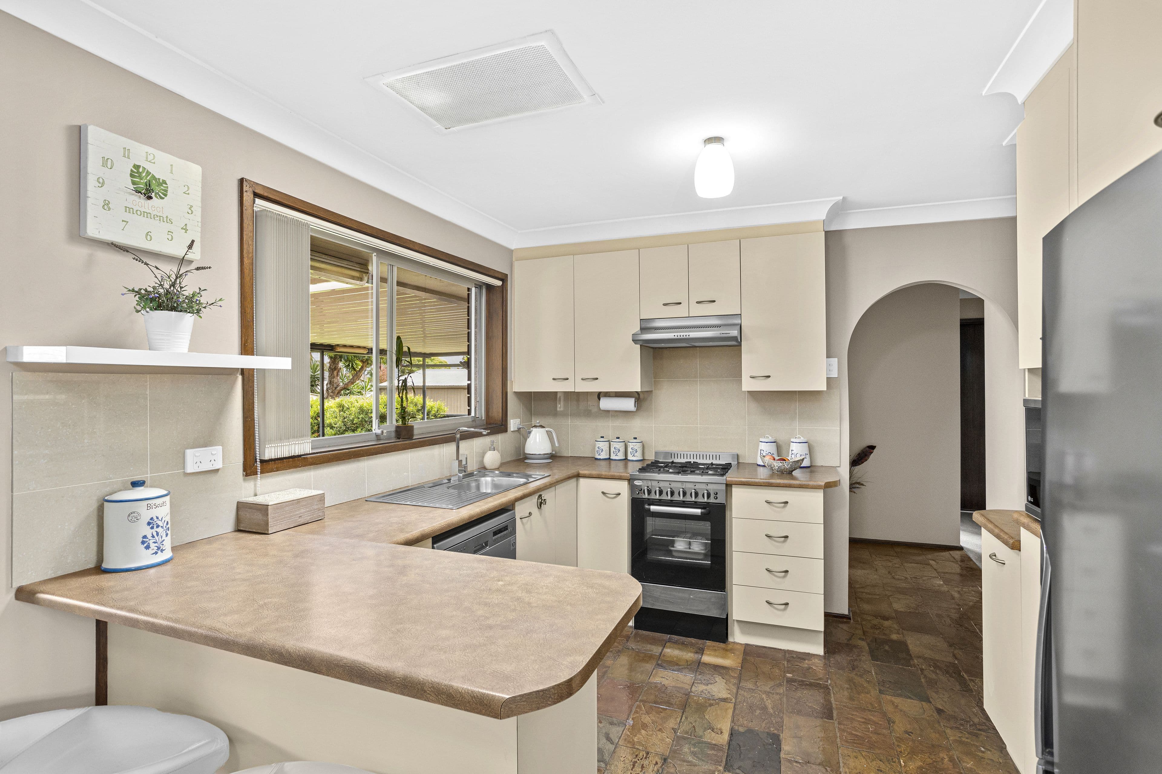 6 Coolibah Avenue, Albion Park Rail NSW 2527, Albion Park Rail - Thumbnail 2