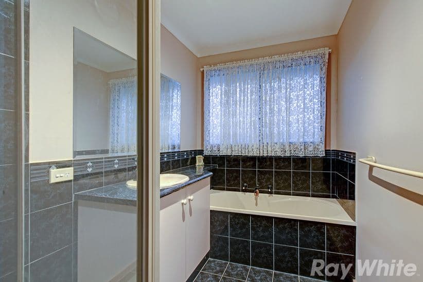 10 Lido Court, Epping VIC 3076, Epping - Thumbnail 8