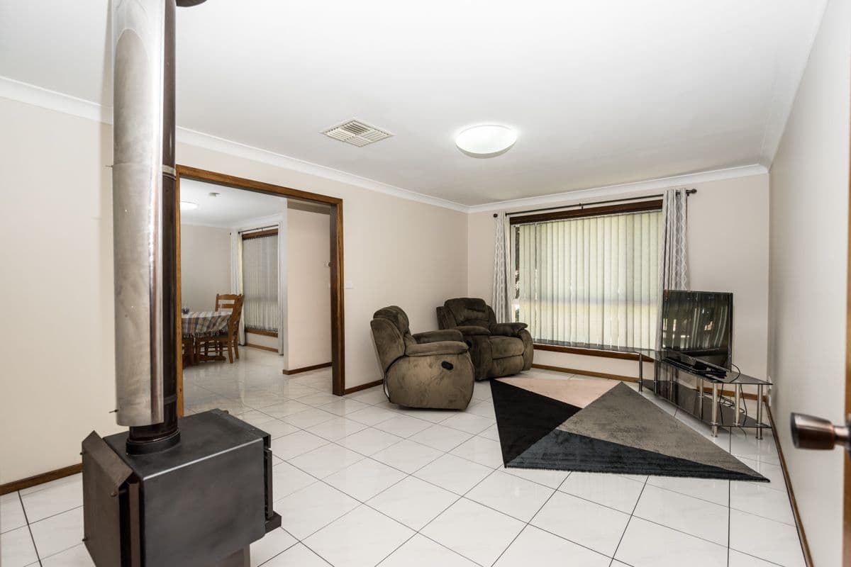 30 Chifley Drive, Dubbo - Thumbnail 2