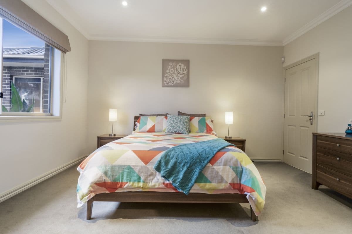 24 Hemlock Crescent, Point Cook VIC 3030, Point Cook - Thumbnail 3
