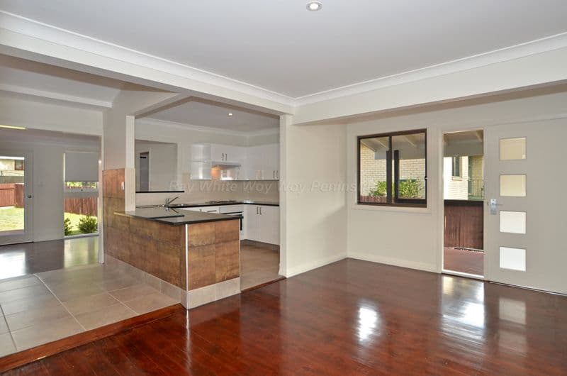 7 Macleay Avenue, WOY WOY NSW 2256, Woy Woy - Thumbnail 2
