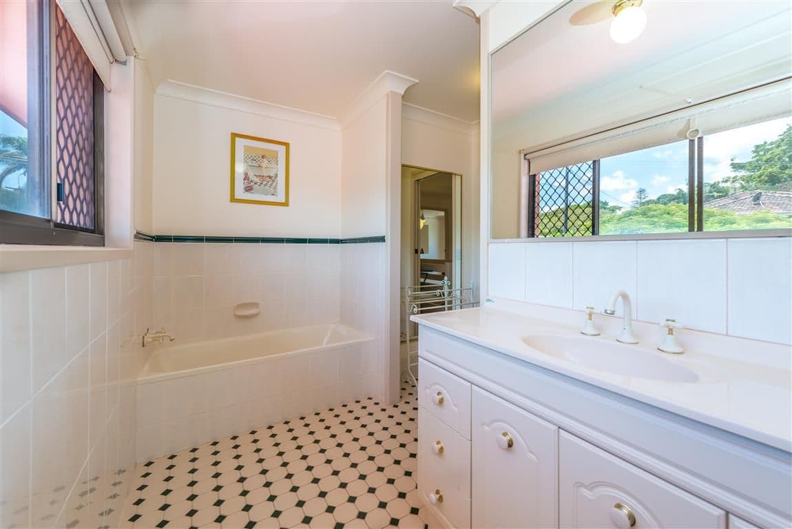 46 Oyster Point Road, BANORA POINT NSW 2486, Banora Point - Thumbnail 8