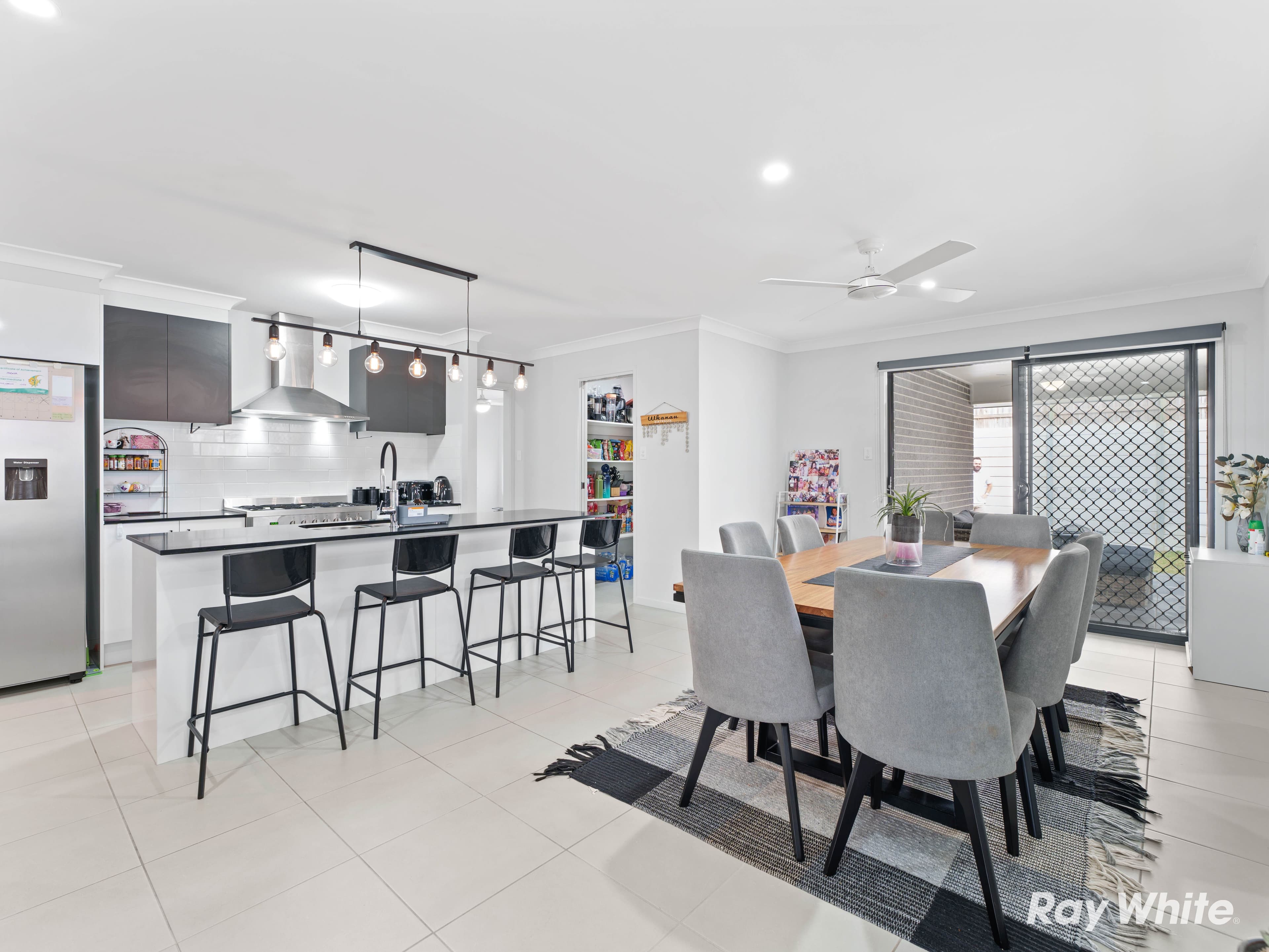 37 Gonula Crescent, Ripley QLD 4306, Ripley - Thumbnail 2