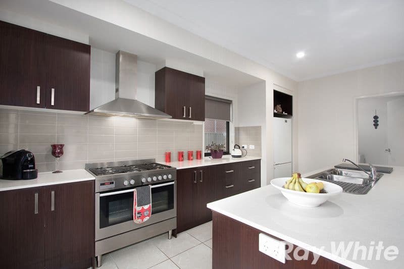 60 Park Orchard Drive, PAKENHAM VIC 3810, Pakenham - Thumbnail 4