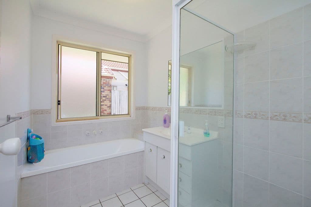 6 Bernini Drive, COOMBABAH QLD 4216, Coombabah - Thumbnail 6