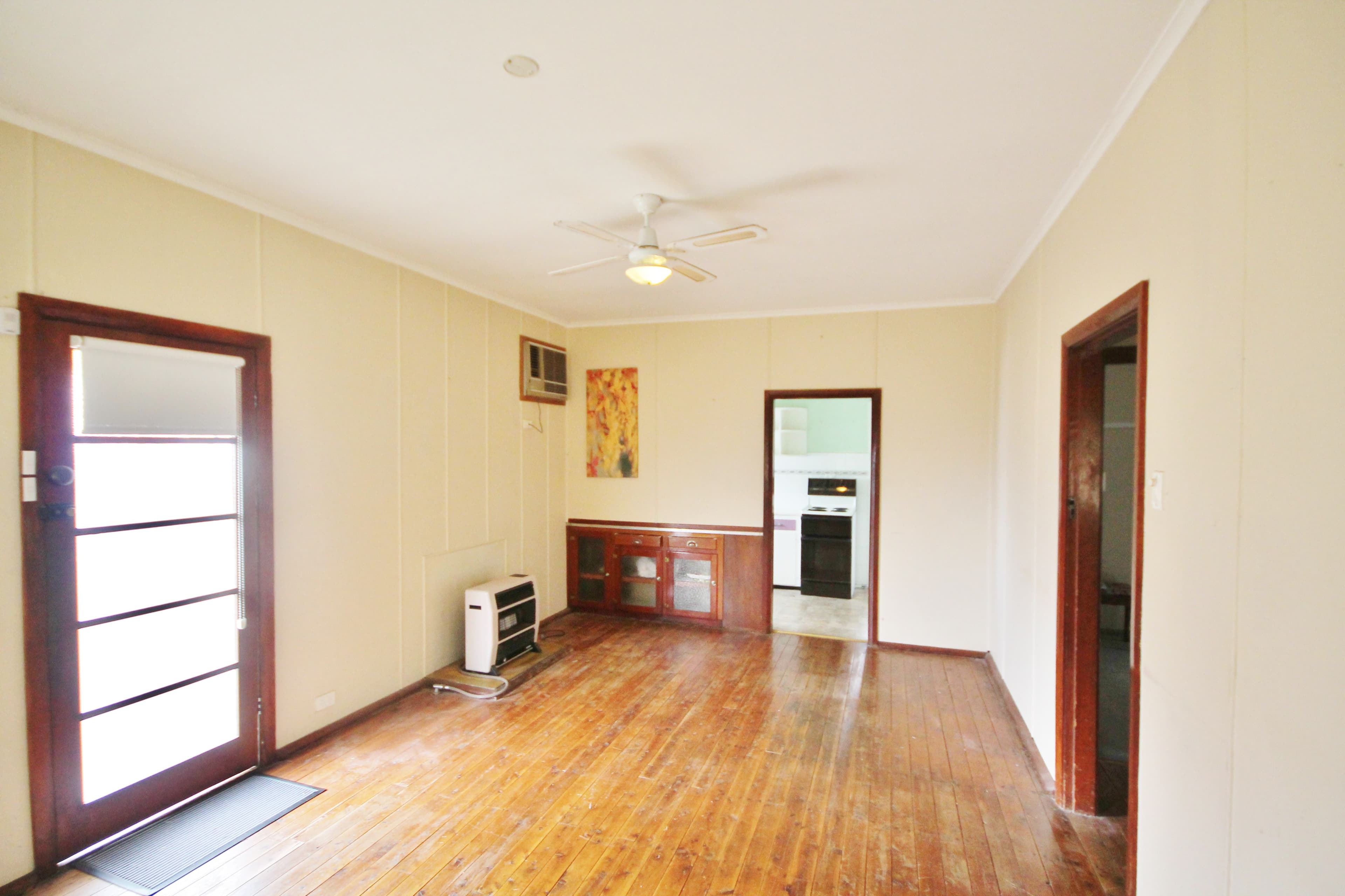 52 Thornhill Street, Young - Thumbnail 4