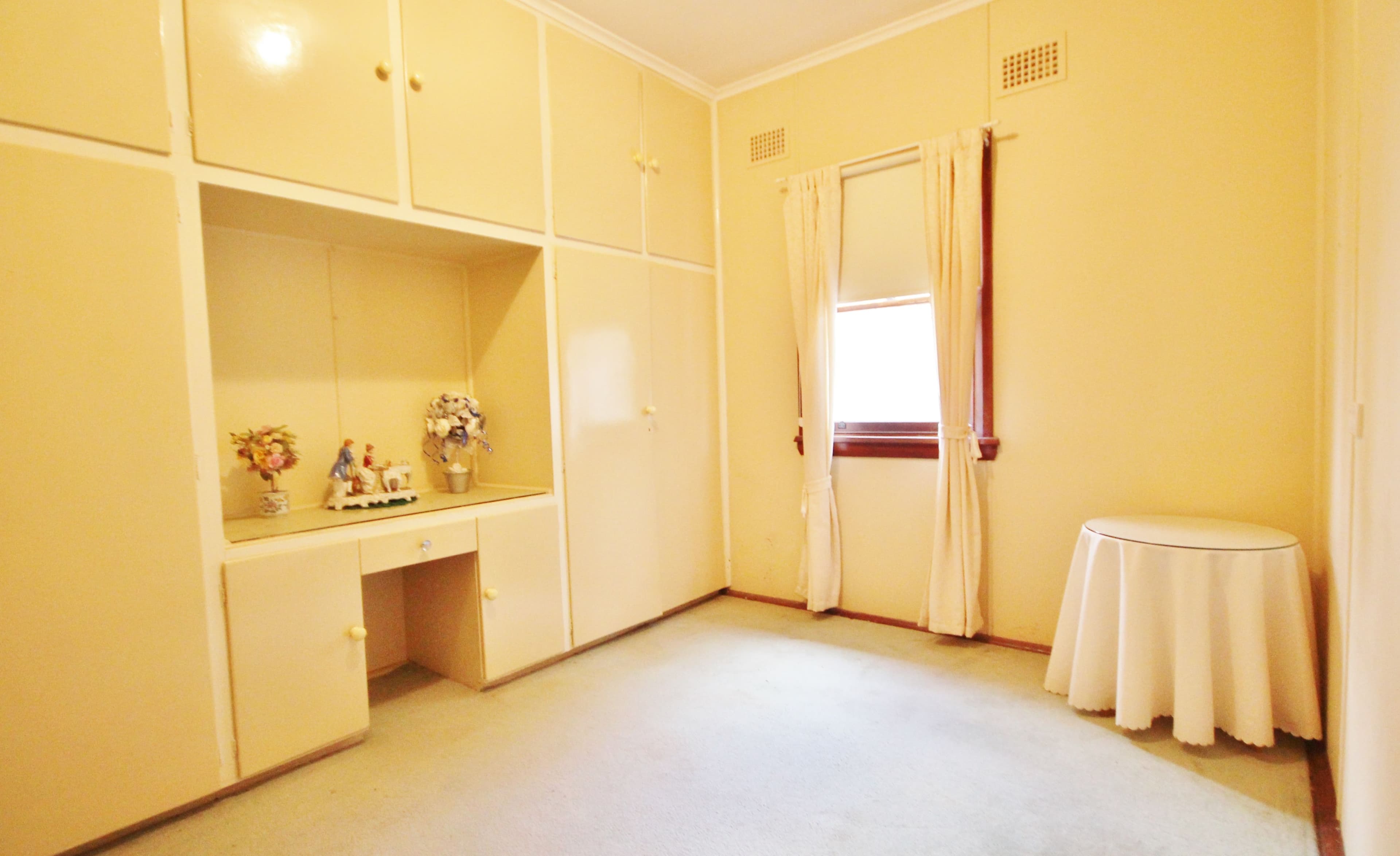 52 Thornhill Street, Young - Thumbnail 8