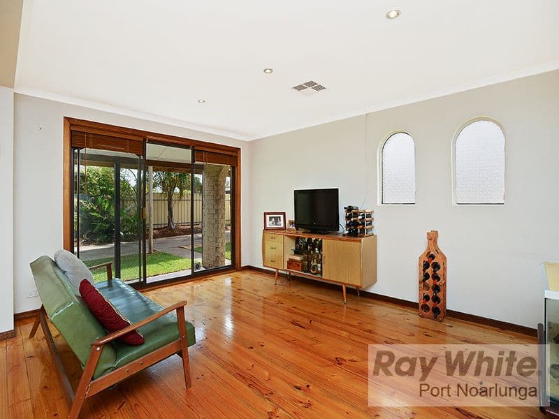 39 Kym Street, Port Noarlunga South SA 5167, Port Noarlunga South - Thumbnail 3