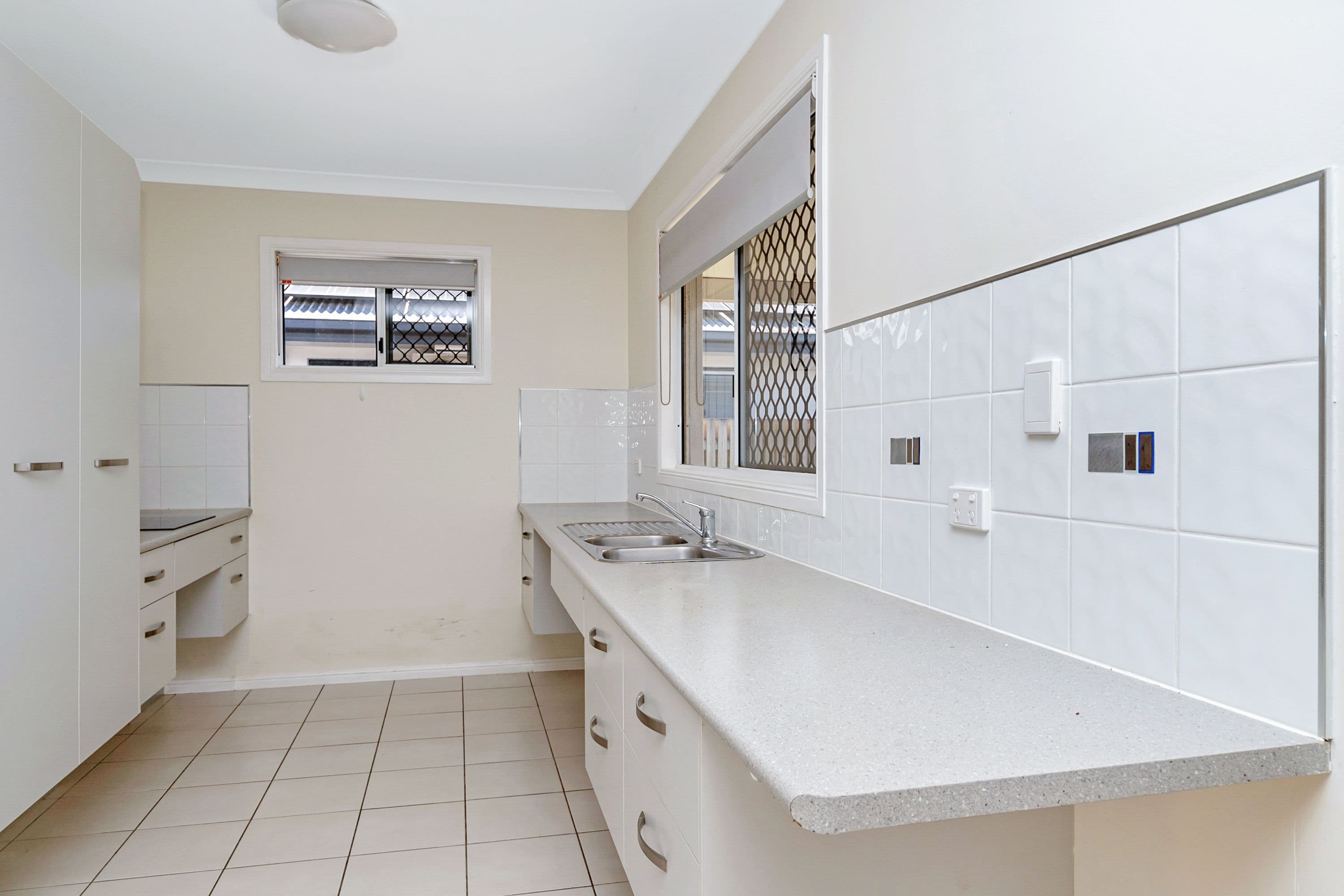 17 Blue Wren Drive, Kelso QLD 4815, Kelso - Thumbnail 4