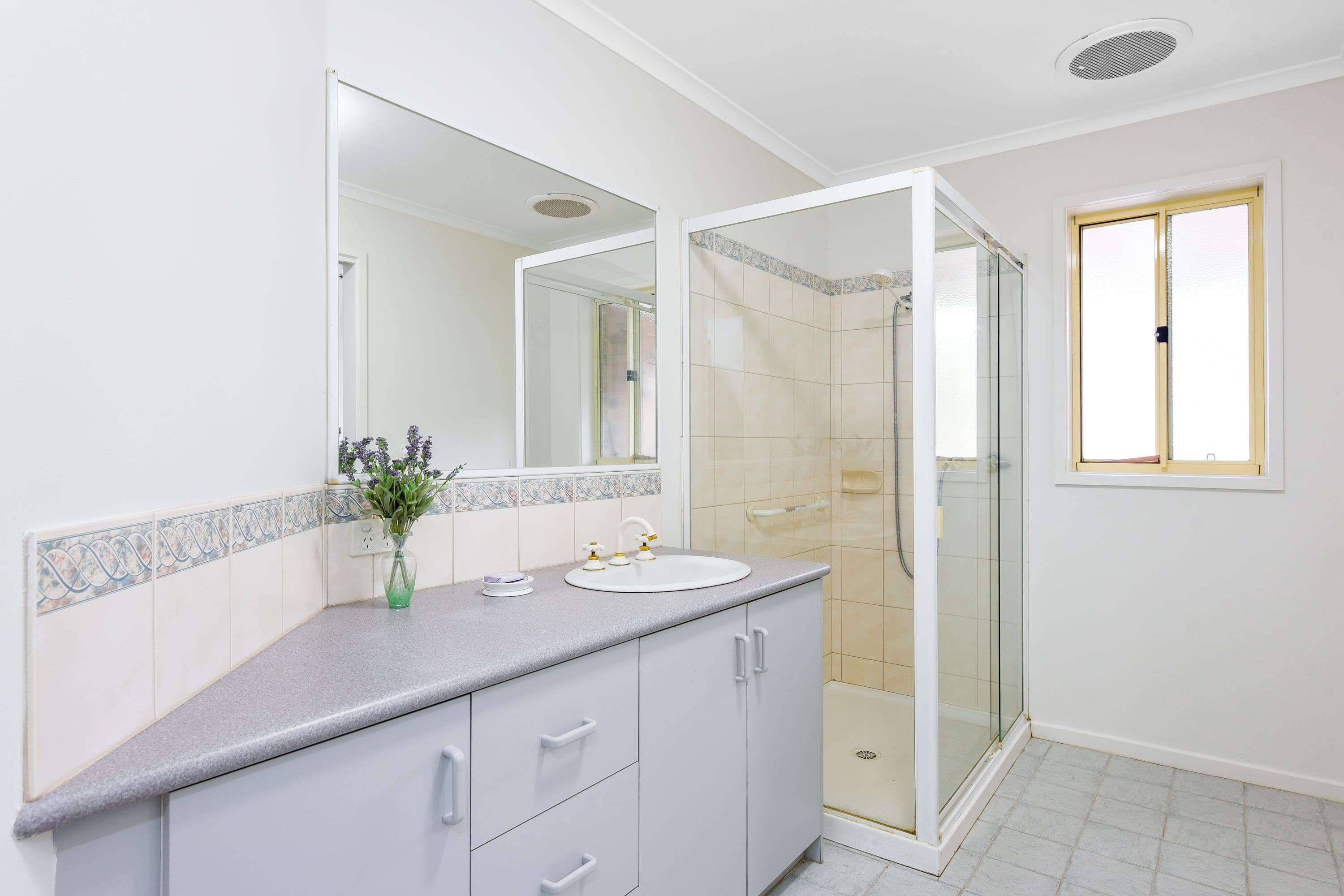 40 Donald Street, Blackburn South VIC 3130, Blackburn South - Thumbnail 8