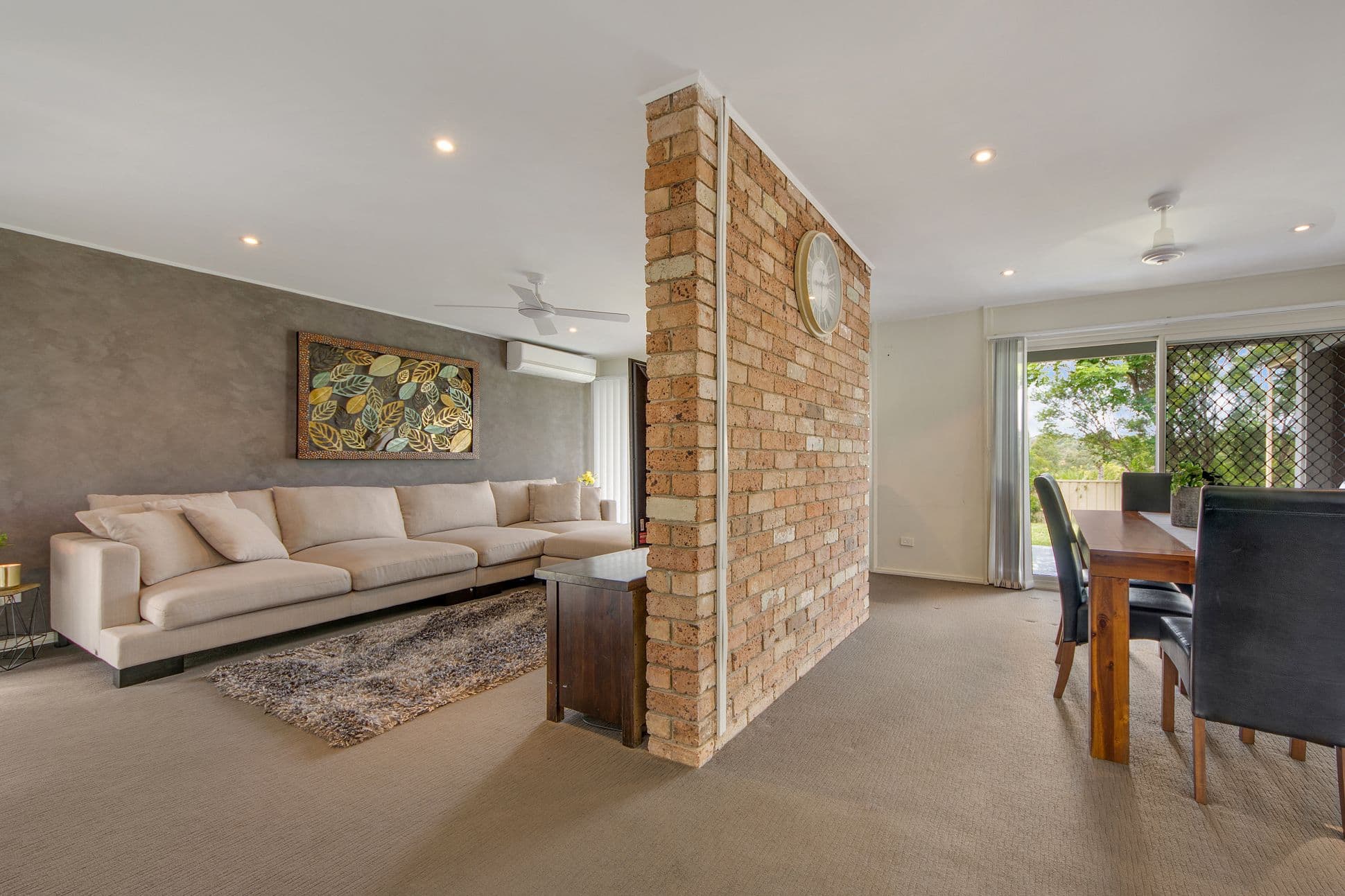 10 Pine Avenue, Bradbury - Thumbnail 2