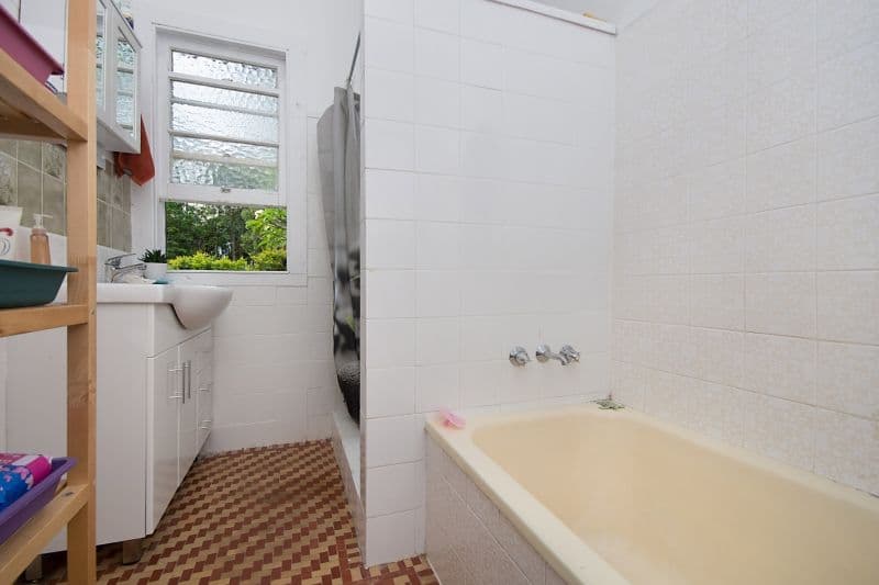 1 Milton Street, Lismore Heights - Thumbnail 3