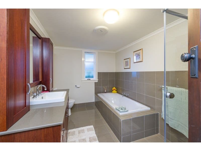 53 Davies Road, Ashgrove QLD 4060, Ashgrove - Thumbnail 7