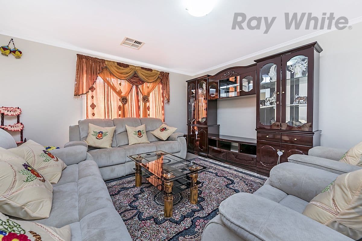 37 Peerless Road, Munno Para West SA 5115, Munno Para West - Thumbnail 2