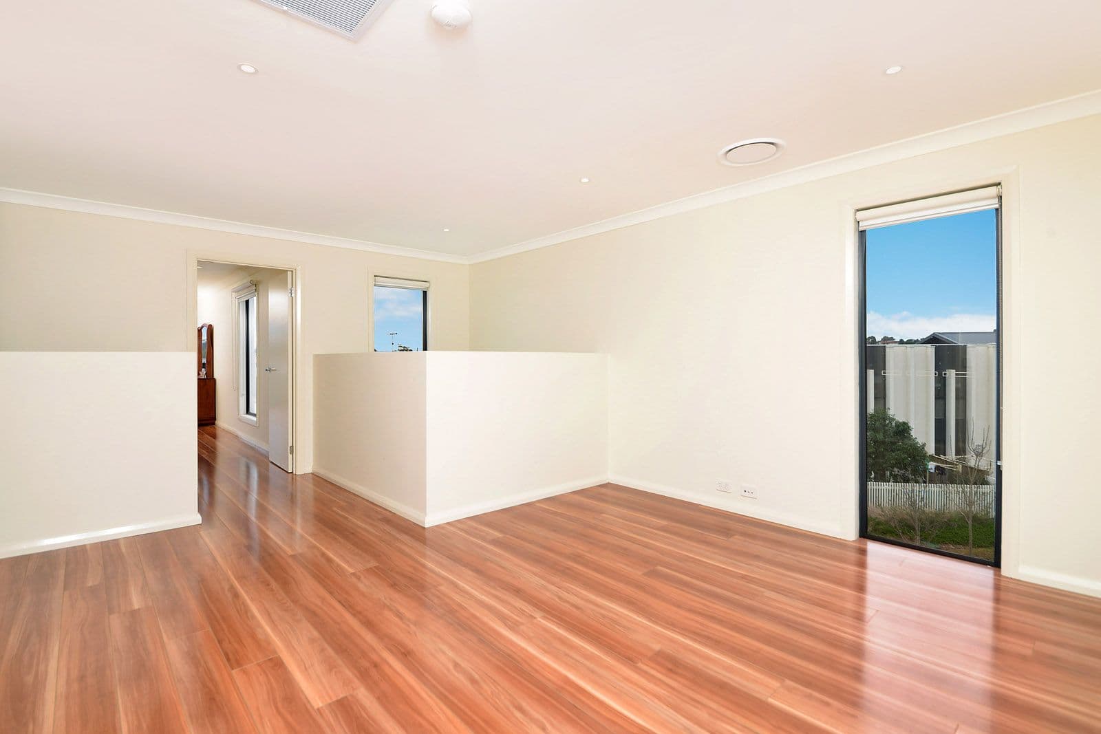 86 Grace Crescent, Kellyville - Thumbnail 5