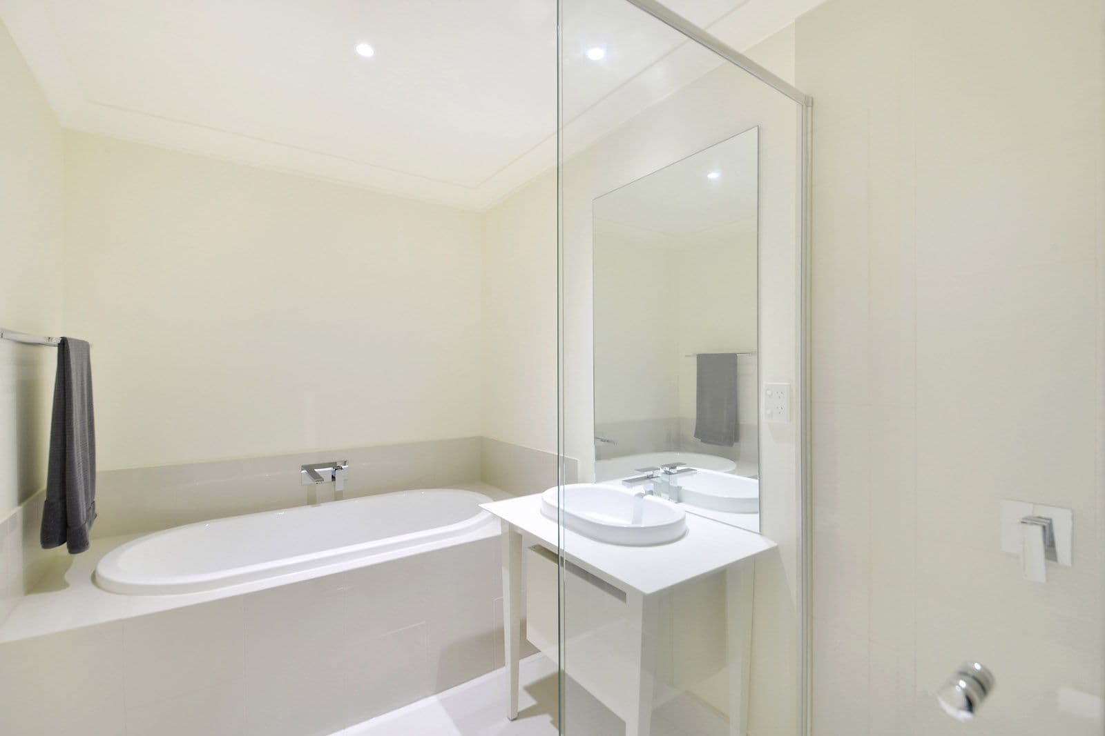 86 Grace Crescent, Kellyville - Thumbnail 7