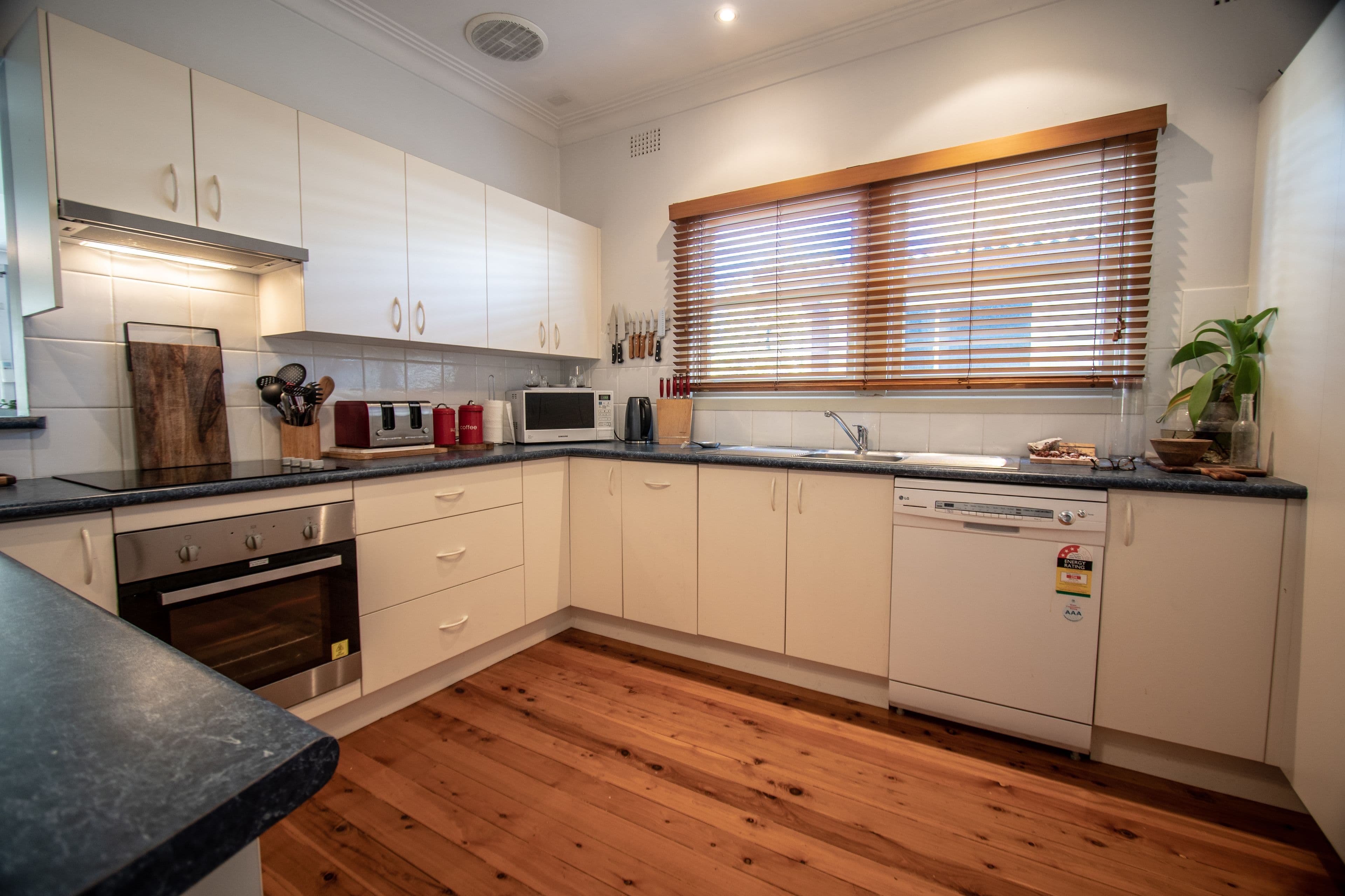 163 Cambewarra Road, Bomaderry - Thumbnail 7