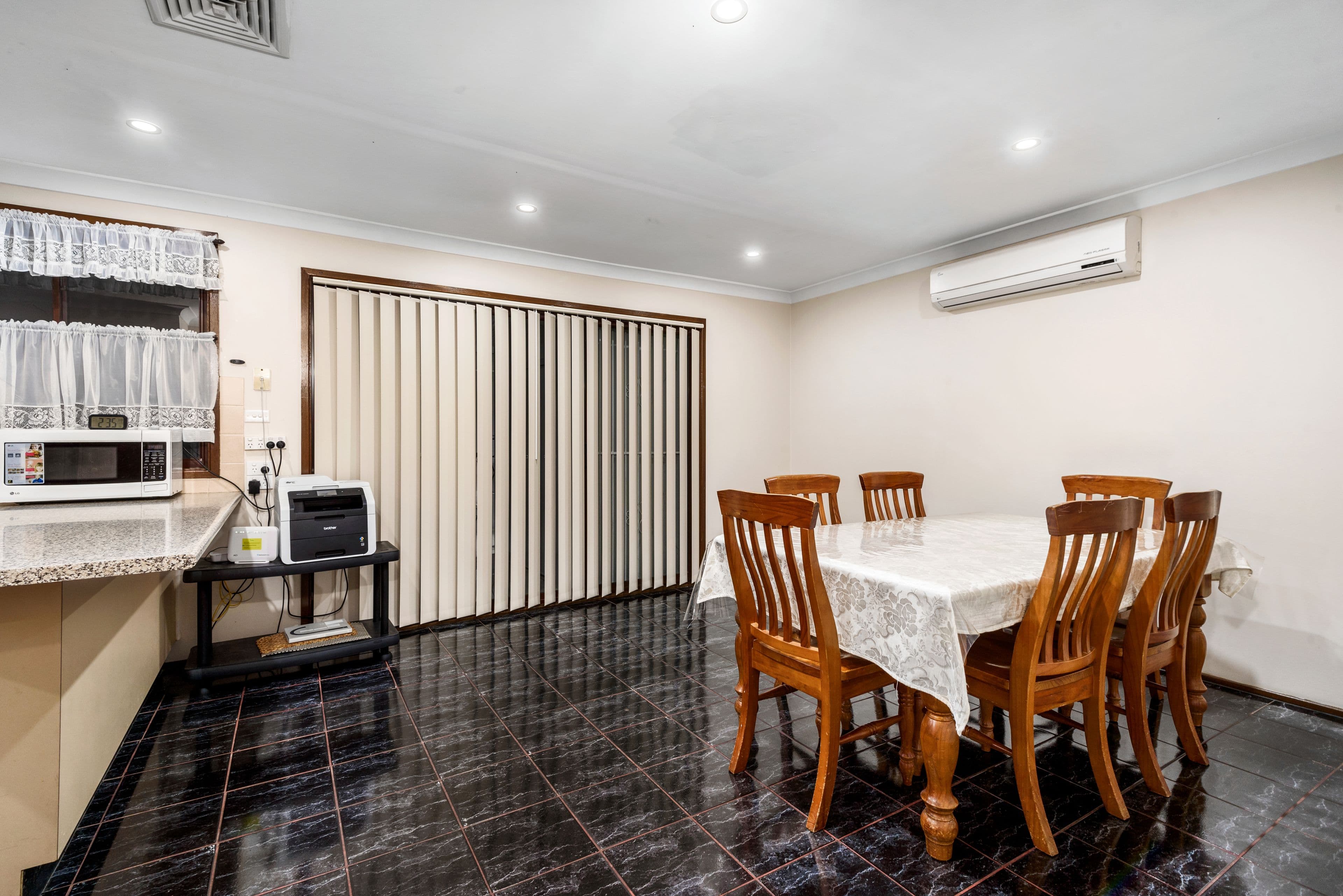 23 & 23a Fairburn Crescent, Minchinbury NSW 2770, Minchinbury - Thumbnail 3