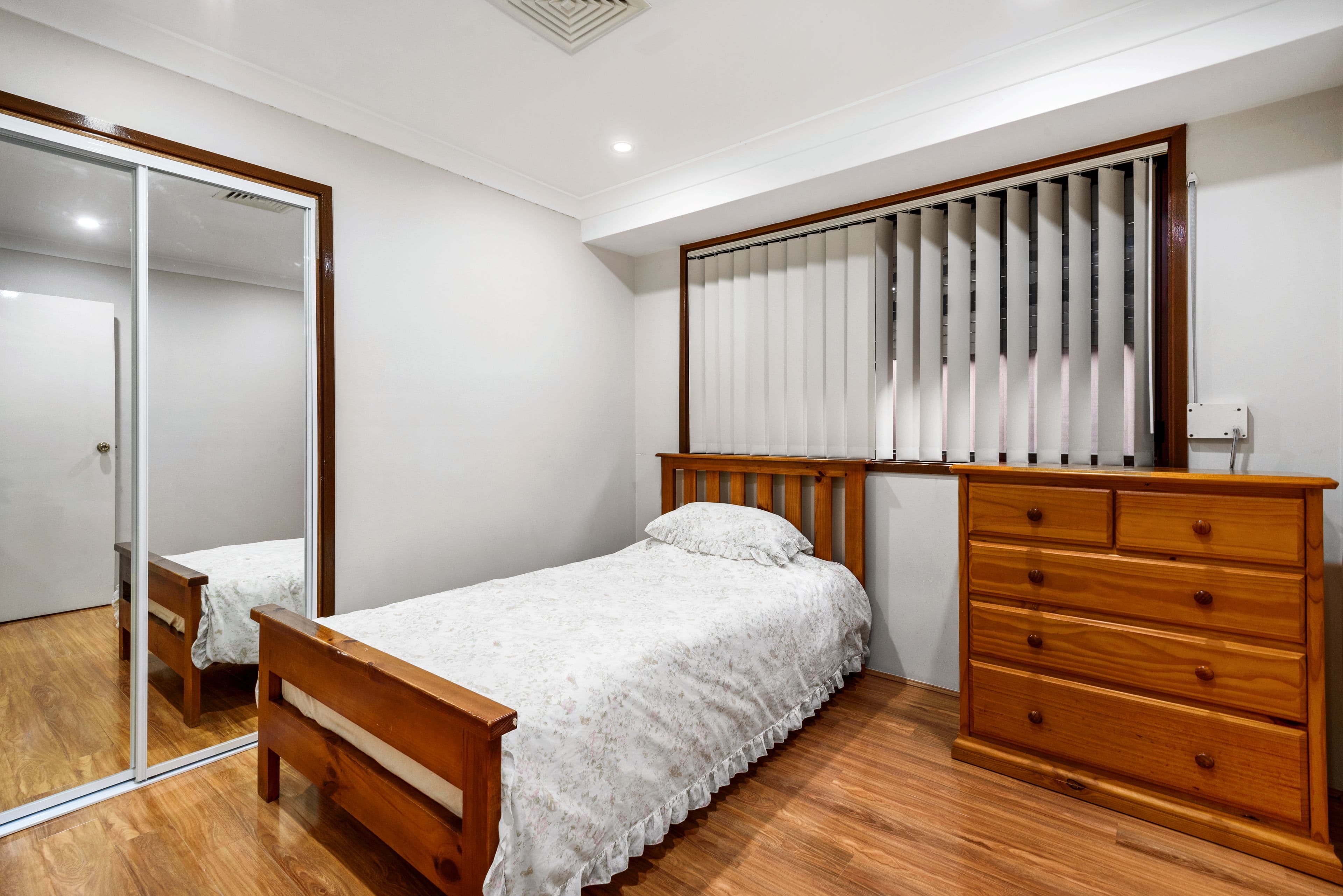23 & 23a Fairburn Crescent, Minchinbury NSW 2770, Minchinbury - Thumbnail 5