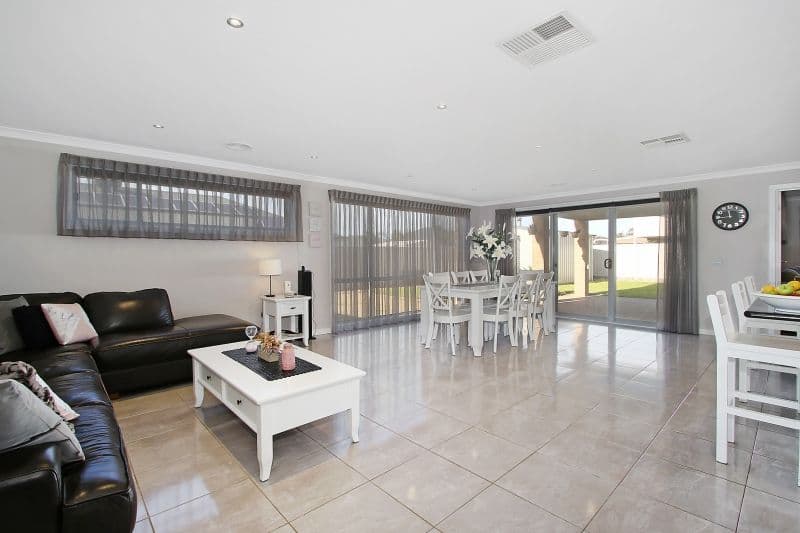 52 Jane Road, Yarrawonga VIC 3730, Yarrawonga - Thumbnail 2