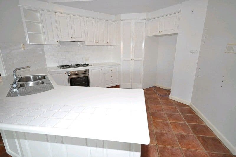 30 Tee Trees Boulevard, ARUNDEL QLD 4214, Arundel - Thumbnail 6