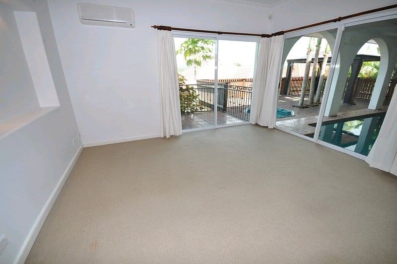 30 Tee Trees Boulevard, ARUNDEL QLD 4214, Arundel - Thumbnail 7