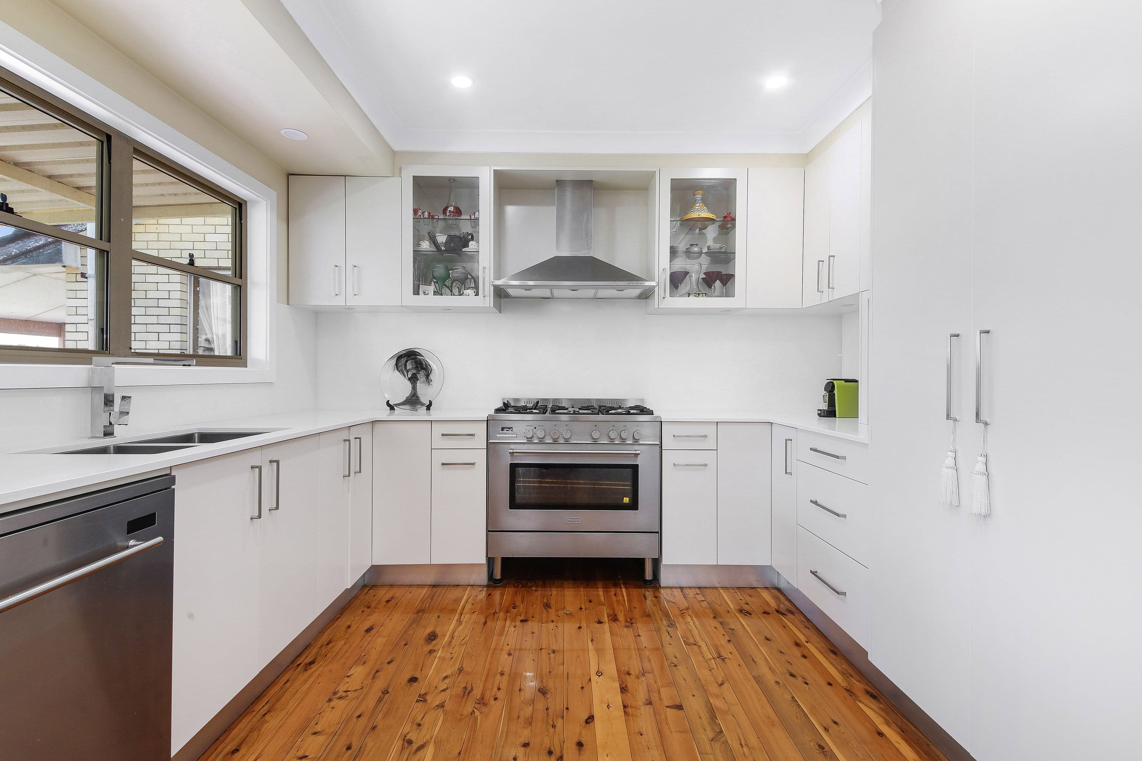 28 Rex Road, Georges Hall NSW 2198, Georges Hall - Thumbnail 4