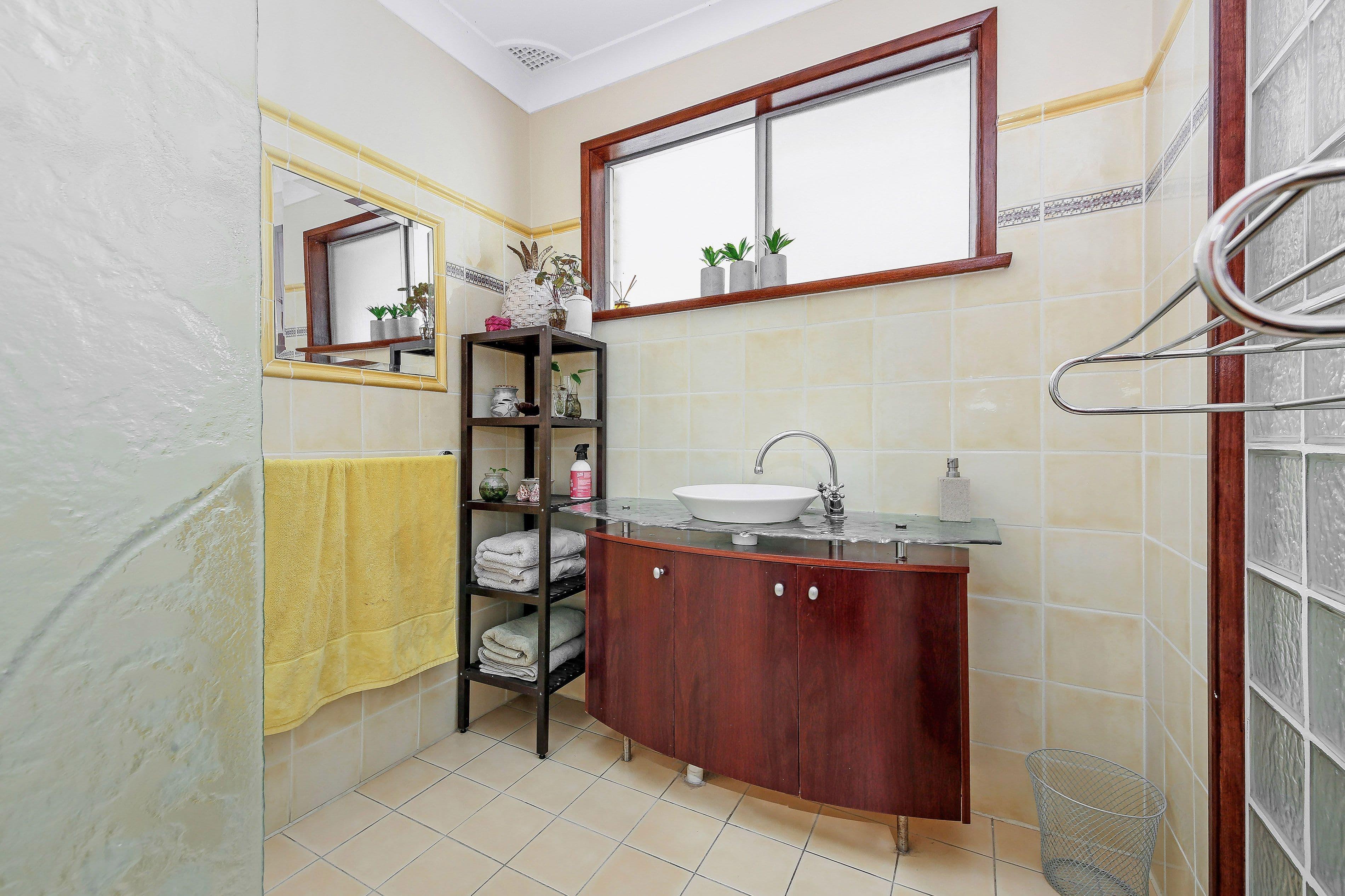 28 Rex Road, Georges Hall NSW 2198, Georges Hall - Thumbnail 7