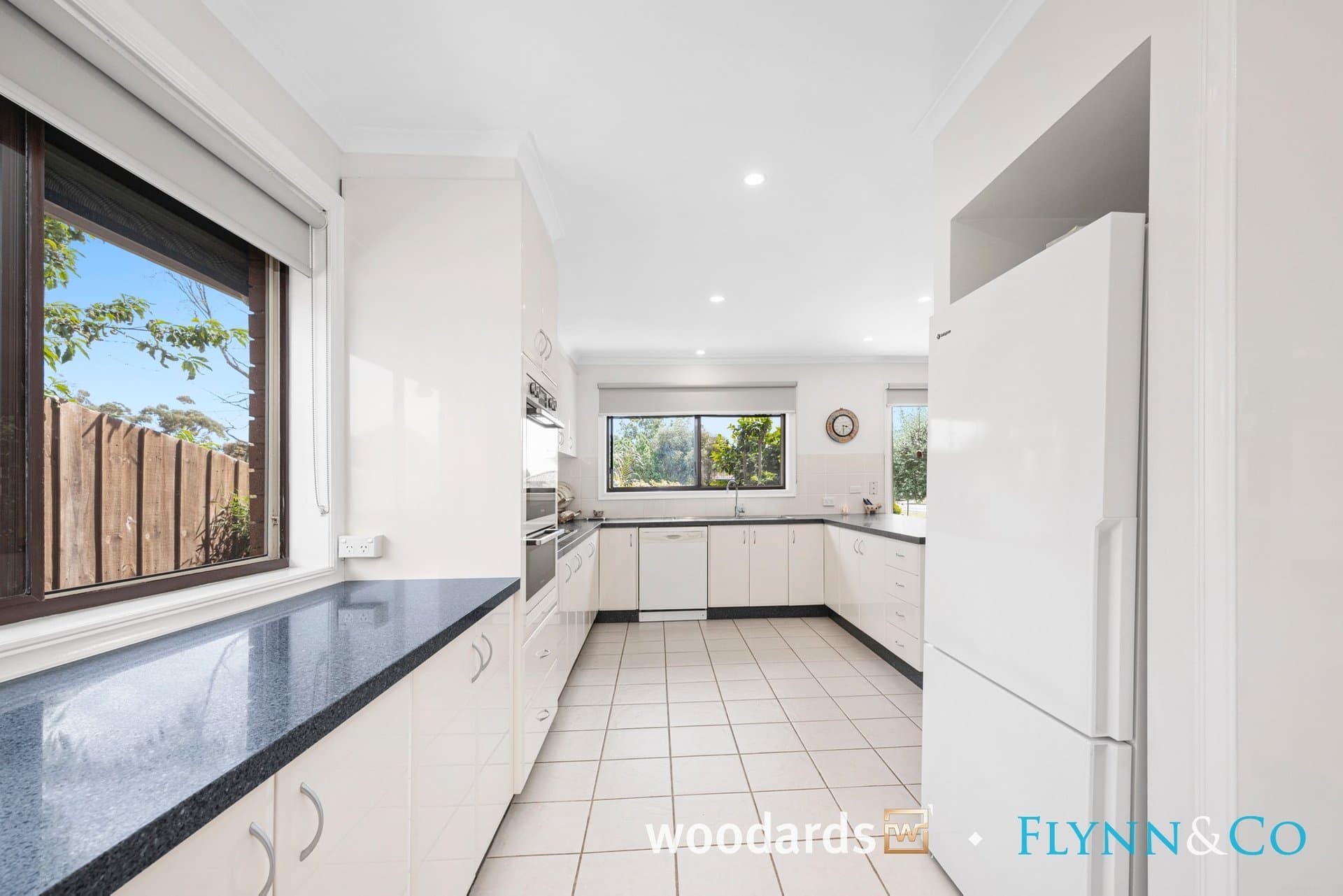 16 Fairbank Court, Rosebud - Thumbnail 7