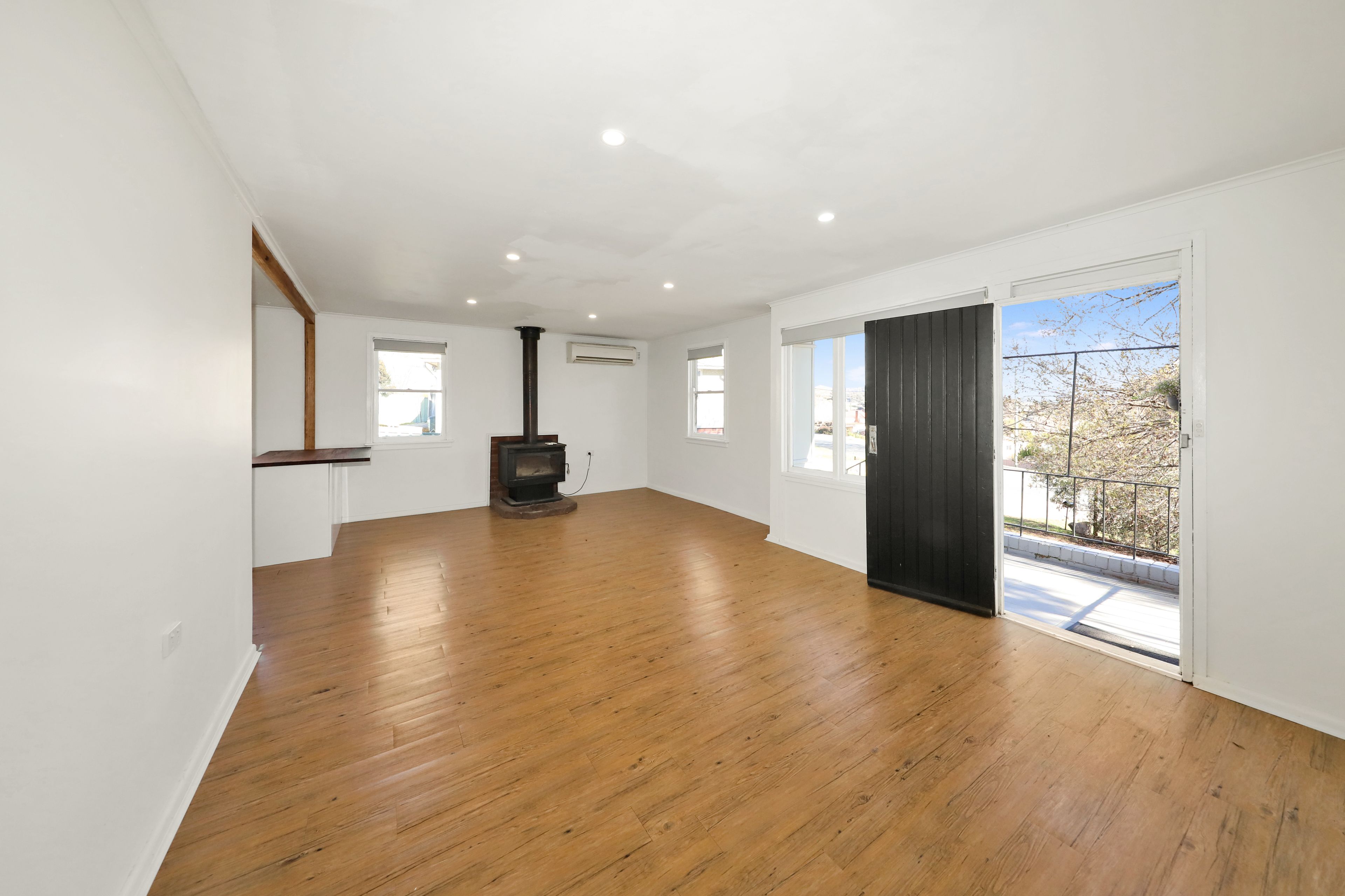 22 Dalhunty Street, Tumut NSW 2720, Tumut - Thumbnail 3