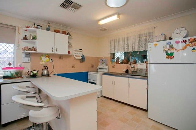 16 Bishop Road, MIDDLE SWAN WA 6056, Middle Swan - Thumbnail 2