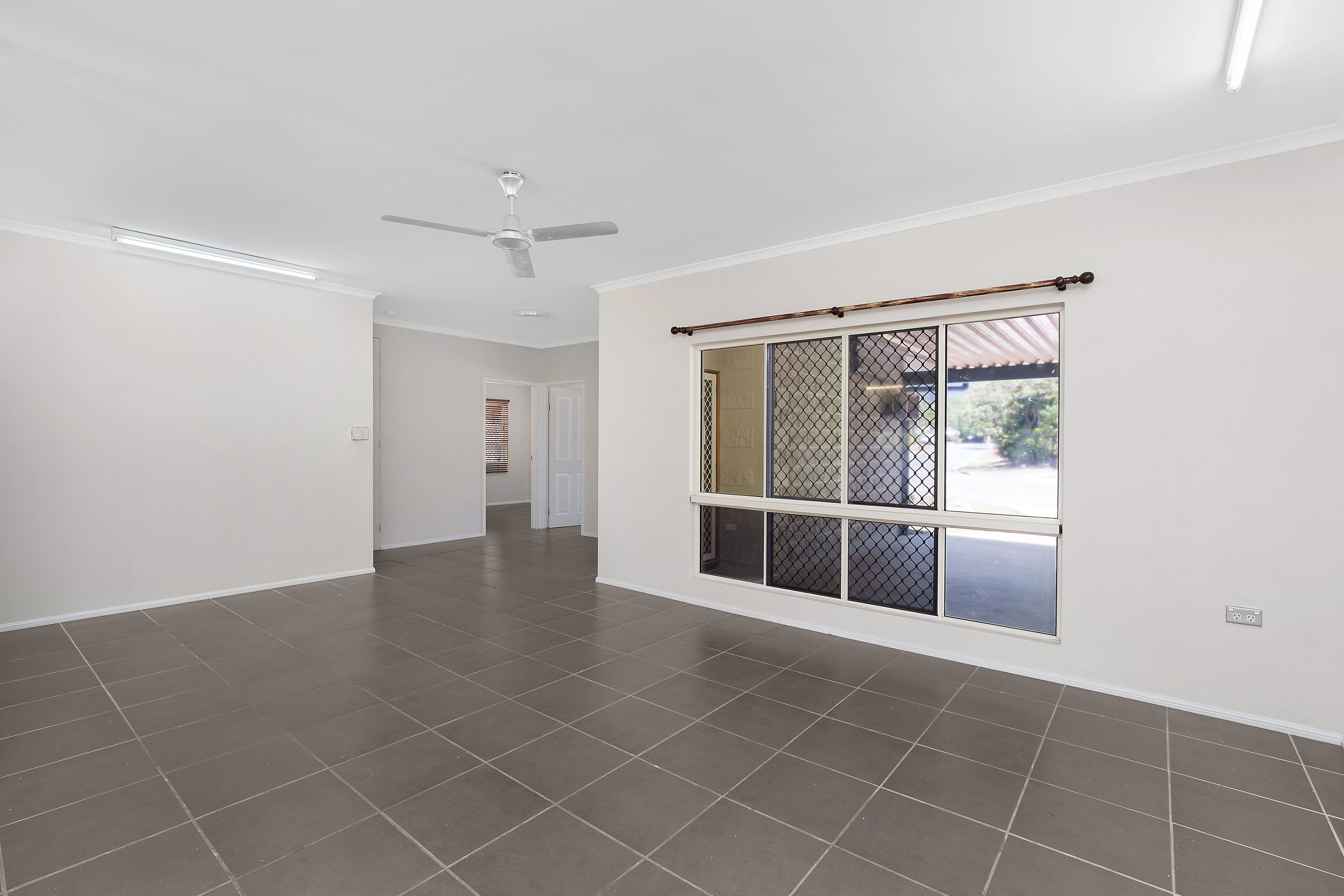 18 Dugong Close, Bentley Park QLD 4869, Bentley Park - Thumbnail 4