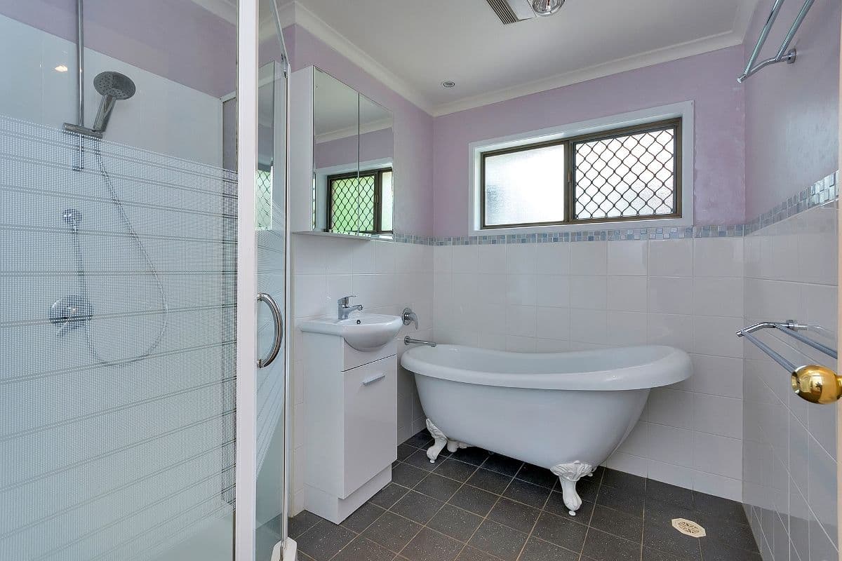 18 Elaine Street, Karalee QLD 4306, Karalee - Thumbnail 3