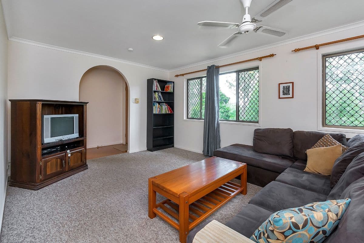 18 Elaine Street, Karalee QLD 4306, Karalee - Thumbnail 6