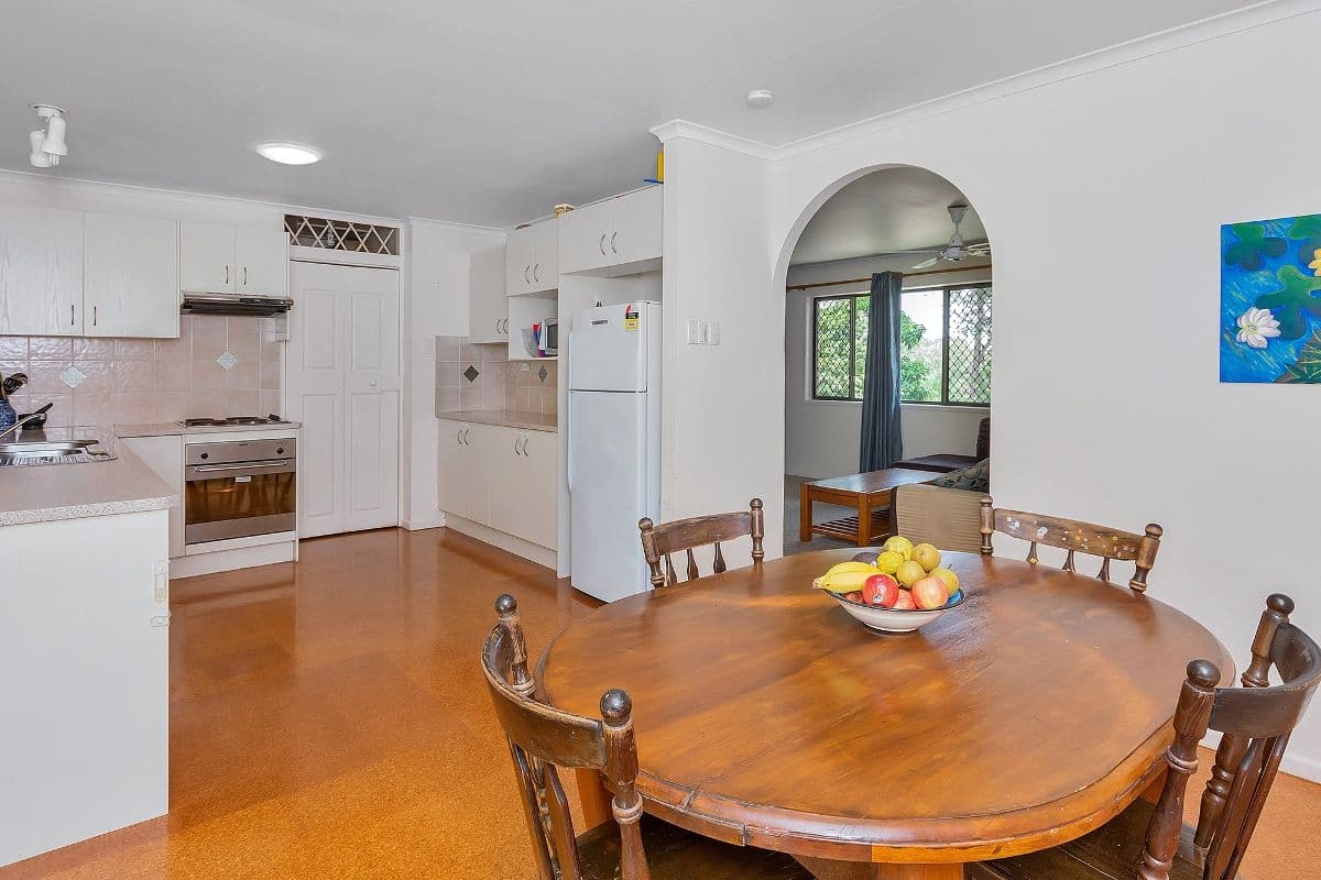 18 Elaine Street, Karalee QLD 4306, Karalee - Thumbnail 8