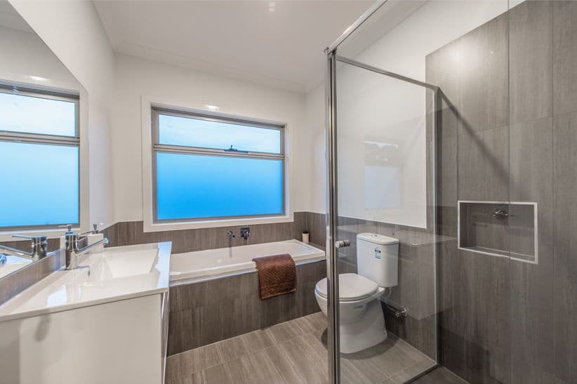 9 Hughes Parade, Reservoir VIC 3073, Reservoir - Thumbnail 8